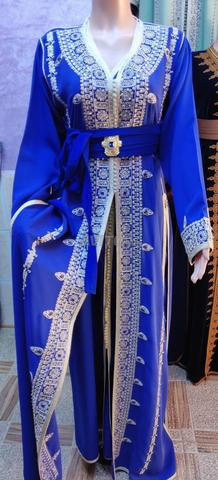 Caftans et takchitas à vendre - 2