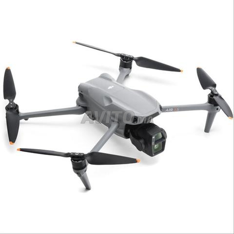 درون DJI Air 3S مع جهاز تحكم عن بعد 2 Fly More Combo