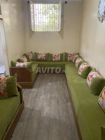 Salon marocain complet et élégant – 2 banquettes + table + tapis - 2