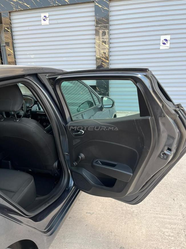 RENAULT CLIO 5
