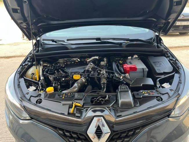 RENAULT CLIO 5