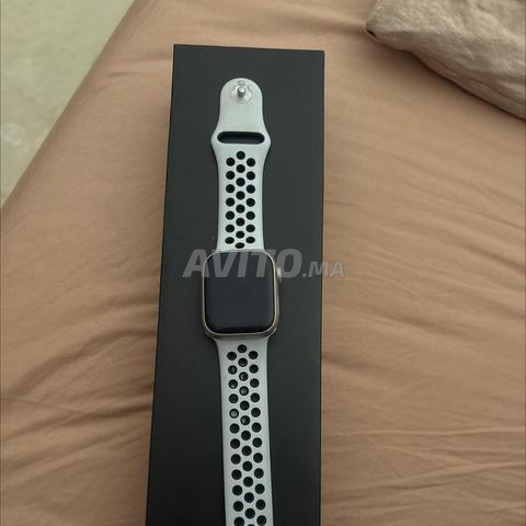 Apple Watch série 7 Nike 41 mm boîte et chargeur - 2