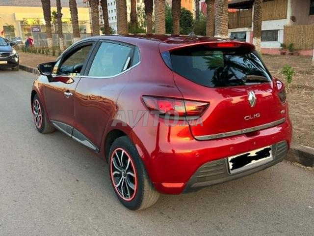 Renault Clio Diesel Manuelle 2018 à Béni Mellal - 2