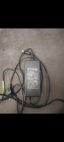 Chargeur trottinette électrique - 2