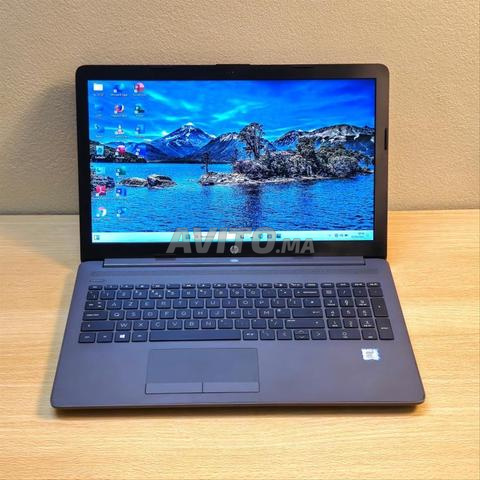 HP 7ème génération RAM 8 disque SSD batterie 5h écran 15