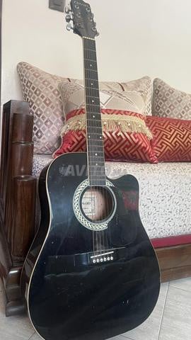 Guitare Clevan originale prix négociable