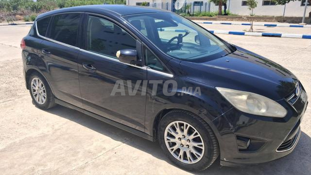 Ford CMax première main. Beaucoup d'autoroute