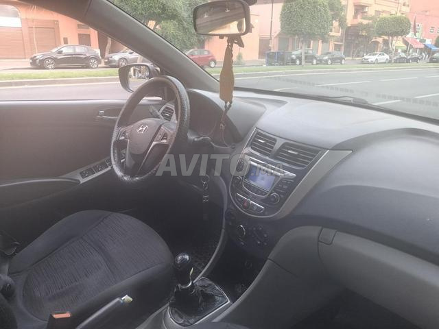 Hyundai Accent - 2