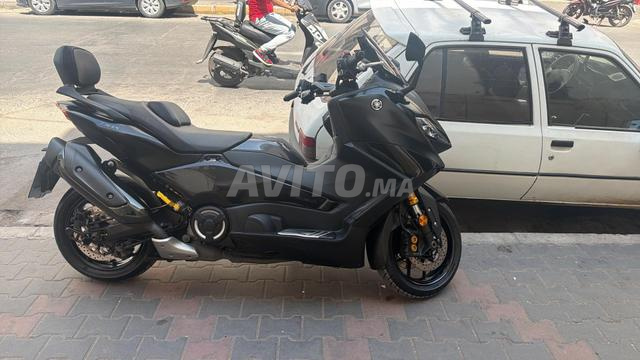 Tmax 560 tec Max modèle août 2024, 8500km - 2