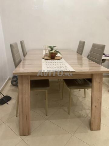 Table à manger avec 4 chaises - 2