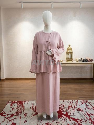 Robe deux pièces, comme neuve, taille XL, ample, à vendre