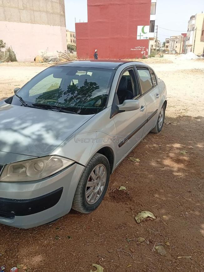 Renault Mégane 2 essence dariba 650dh  