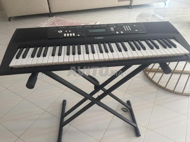 Piano clavier Yamaha EZ-220