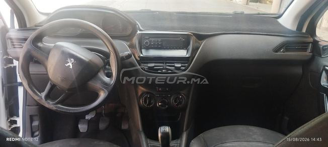 Peugeot 208 12/2012 bonne état 