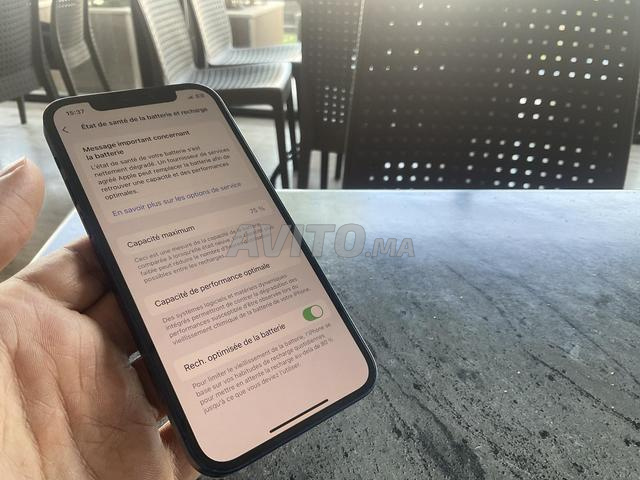iPhone 12 bleu 64 Go état 76 jamais ouvert