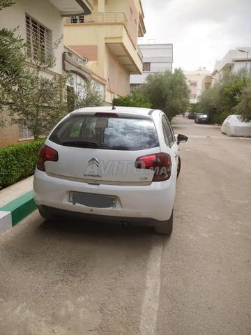 سيارة بحالة جيدة