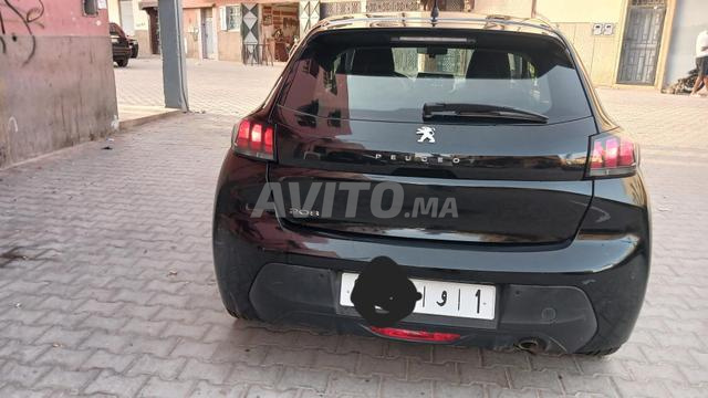 Peugeot 208 - 2