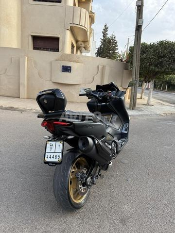 Tmax 560 Tech Max complète - 2