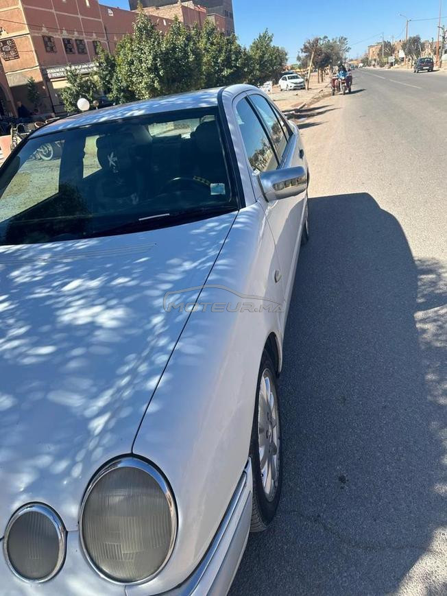 Mercedes-Benz E220 Diesel Manuelle 1998