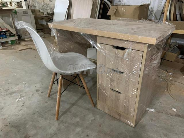 Bureau avec 3 tiroirs - 2
