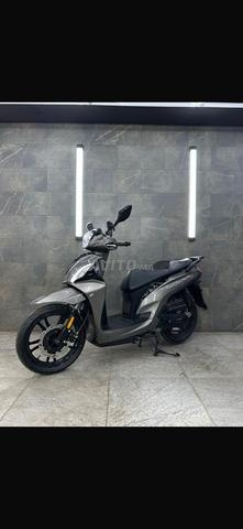 Lot de 6 scooters Sym ST/Jet - 2