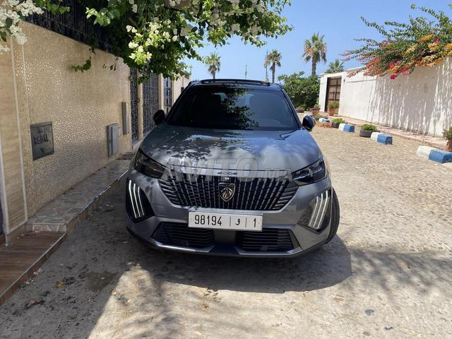 Peugeot 2008 Diesel Automatique 2024 à Rabat - 2