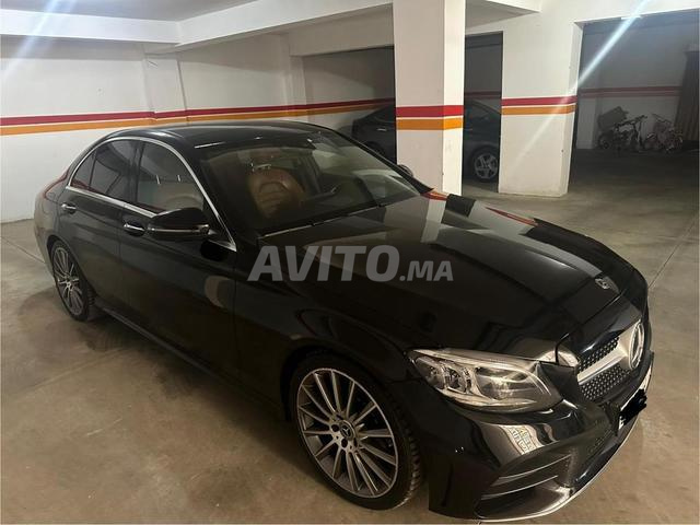 أعرض للبيع سيارتي C 220 d AMG Line Plus