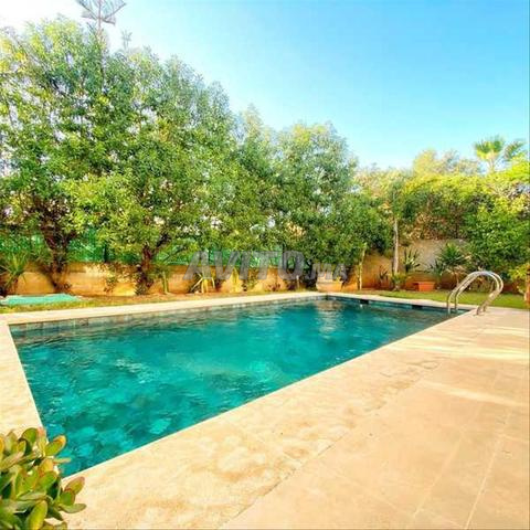 121367-Villa à louer à 24000DH à Ville Verte