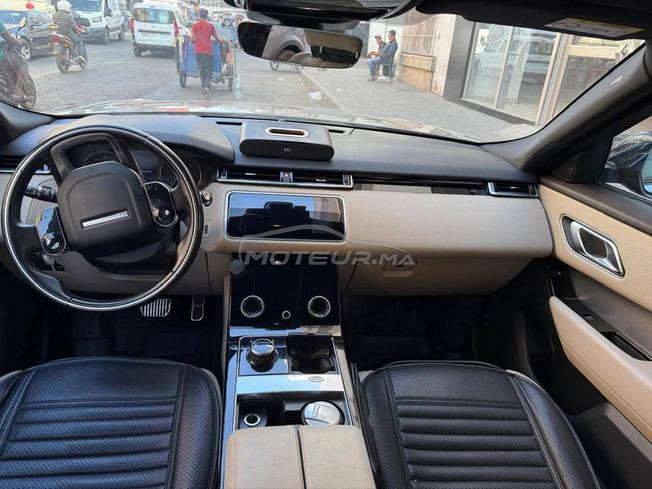Land rover range velar dynamic 