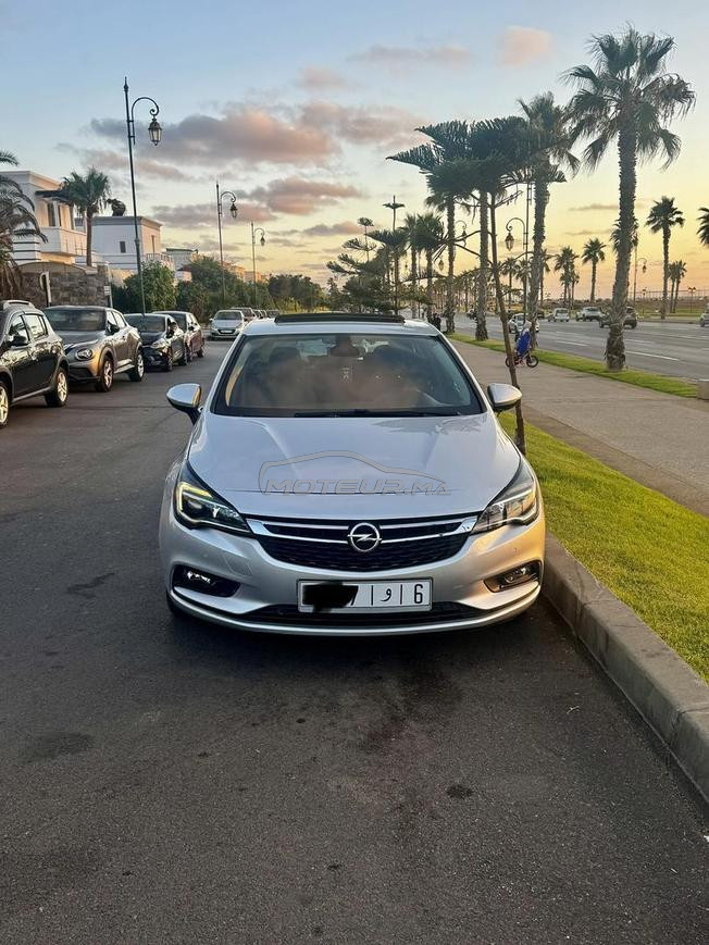 Opel Astra Diesel Automatique 2019 à Rabat