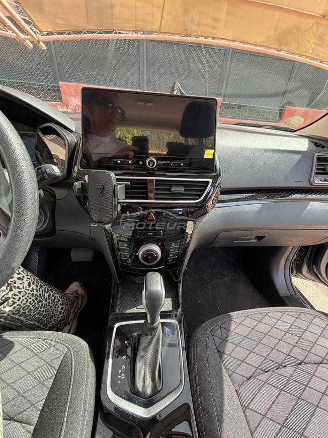voiture neuve 4200kms garantie 3 ans 