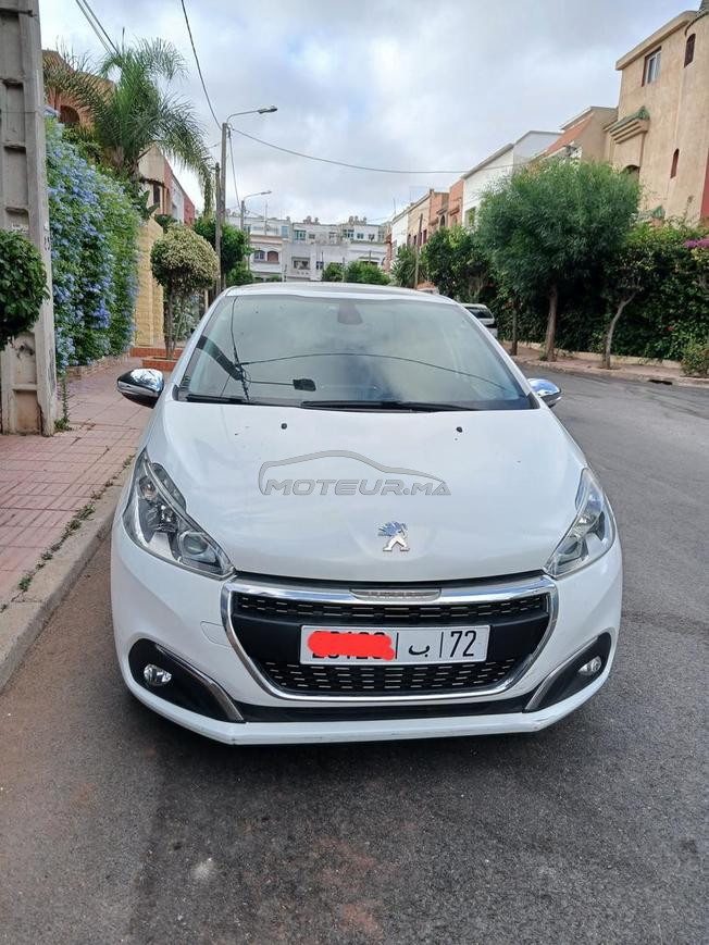 Peugeot White édition panoramique 