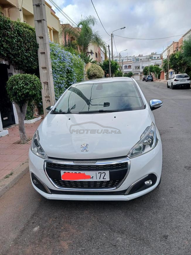 Peugeot White édition panoramique 