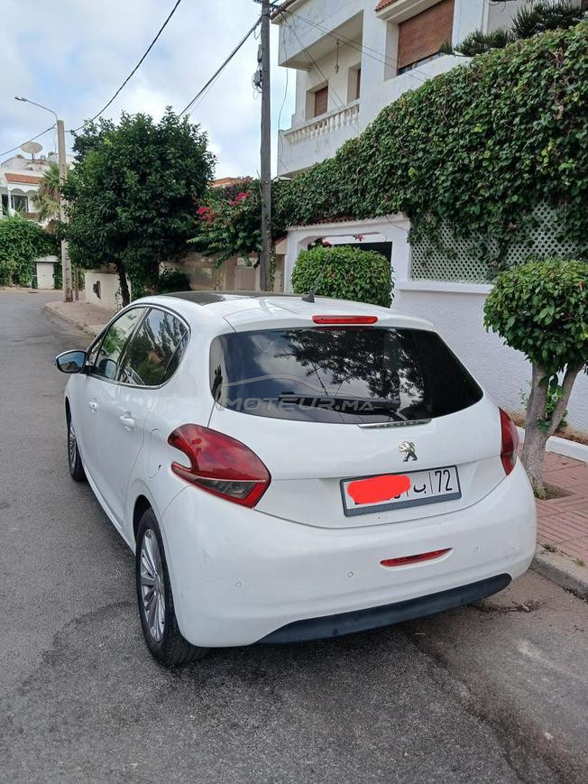 Peugeot White édition panoramique 