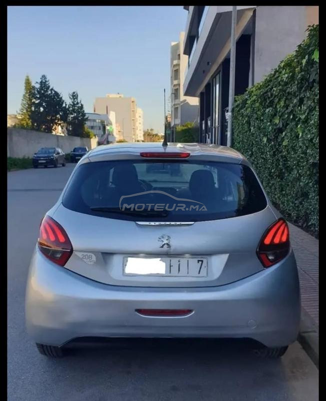 208 bon etat