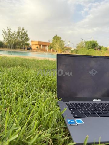 Ordinateur à vendre bon état