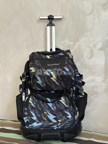 Cartable pour la rentrée scolaire, état comme neuf