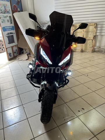 Honda X-ADV 750 édition spéciale - 2