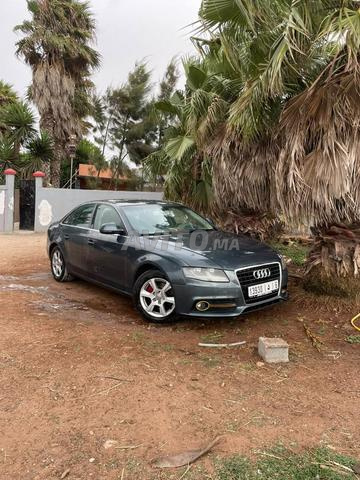 أودي A4 B8 2009 نظيفة جداً