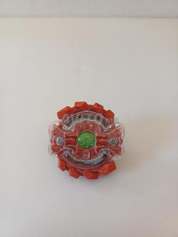 Lot Beyblade - 2