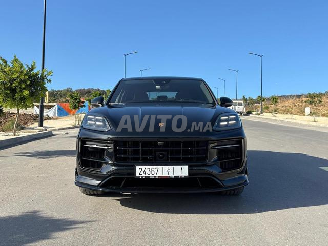 Porsche Cayenne Hybride Automatique 2024 à Rabat - 2