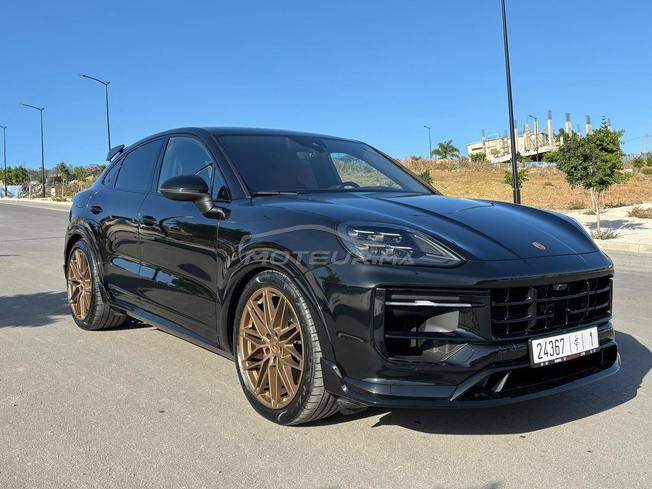 Porsche Cayenne Hybride Automatique 2024 à Rabat