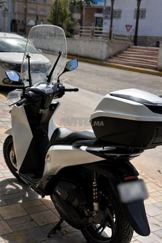 سكوتر رياضي SH 150i