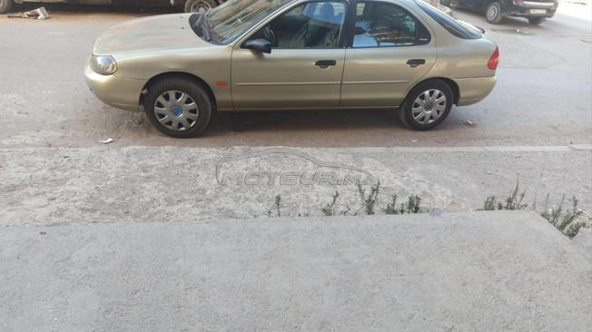 Ford Mondeo Essence Manuelle 2000 à Casablanca