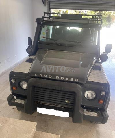 Land Rover Defender 110 - 2