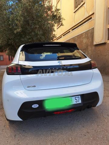 بيجو 208 موديل 2015 - 2