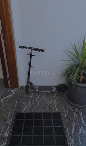 Trottinette manuelle très bon état 400dh