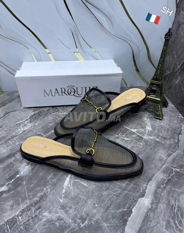 Chaussures élégantes pour femmes au design moderne et distinctif - 2