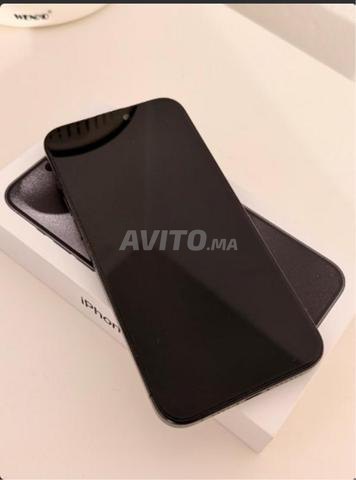 iPhone 15 Pro Max 256 Go Titane Noir 89 🔋🇩🇪 - 2