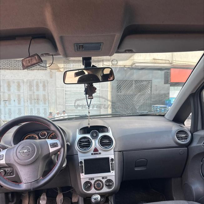 Opel corsa essence 2012
